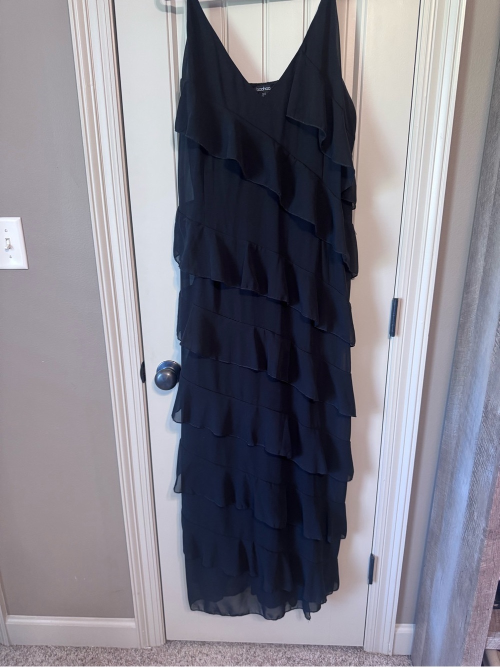 Boohoo Asymmetrical Black Ruffle Dress - 16